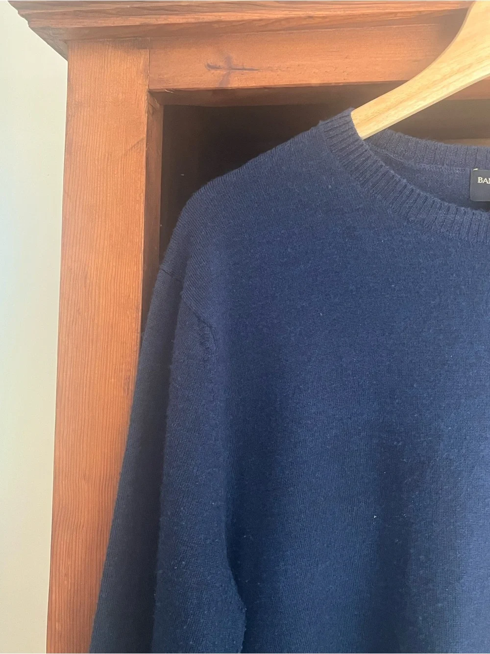 Banana Republic Men's Dark Navy Crewneck Sweater 100% Merino Wool